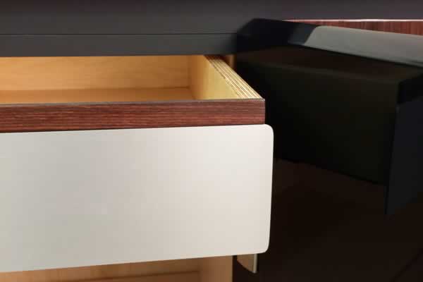 Abb. Innenschübe mit Alufront