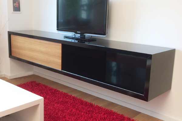 Abb. Sideboard in Makassar / Lack